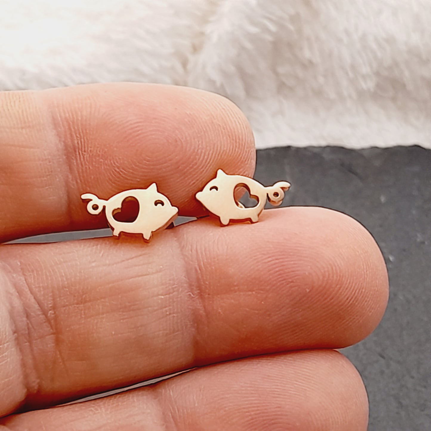 Mini Pig Stud Earrings – Stainless Steel Rose Gold 18K Plated