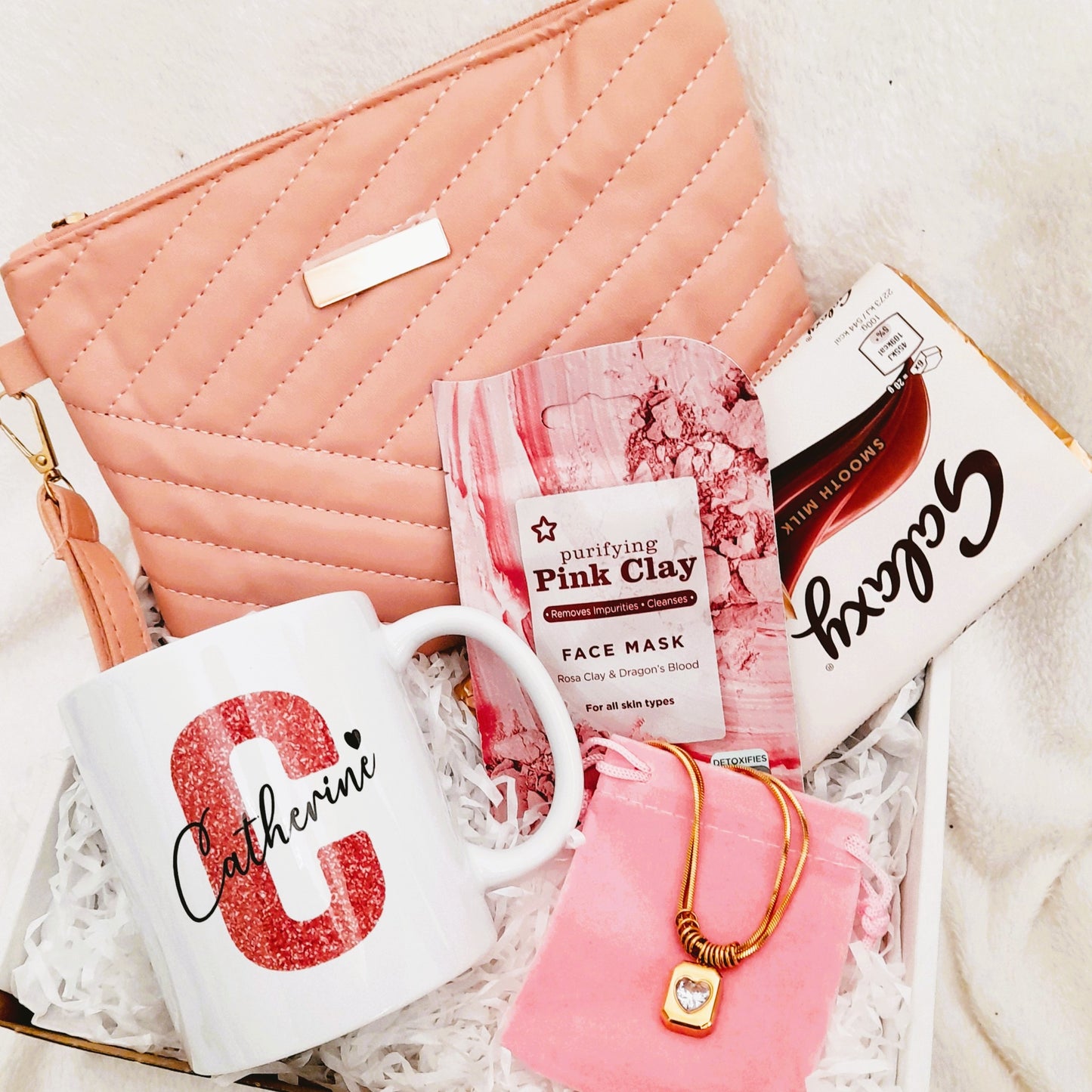 Luxury Gift Box for Women – Necklace, Mug, Makeup Bag, Face Mask & Chocolate – Perfect Birthday & Holiday Gift Set